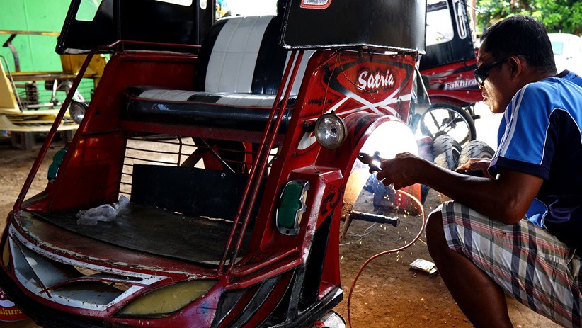 Jasa Pembuatan Bentor Gorontalo Bertahan di Tengah Pandemi Covid-19 - Bagian 1
