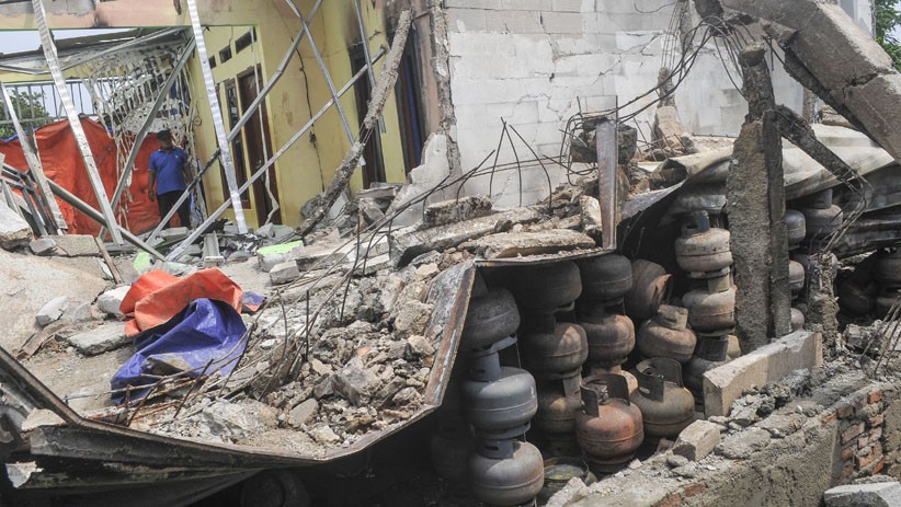 Gudang Penyimpanan Gas Elpiji Meledak di Bekasi, 1 Rumah Hancur dan 1 Orang Terluka - Bagian 1