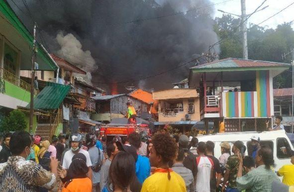 Kebakaran 55 Rumah di Jayapura akibat Tabung Gas Bocor