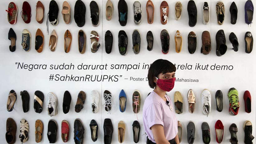Korban Kekerasan Seksual Bercerita lewat Shoes Art Installation - Bagian 2