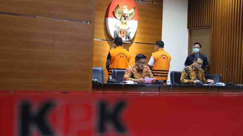 Foto Staf Khusus Menteri KKP Andreau Pribadi Misata Menyerahkan Diri ke KPK - Bagian 2
