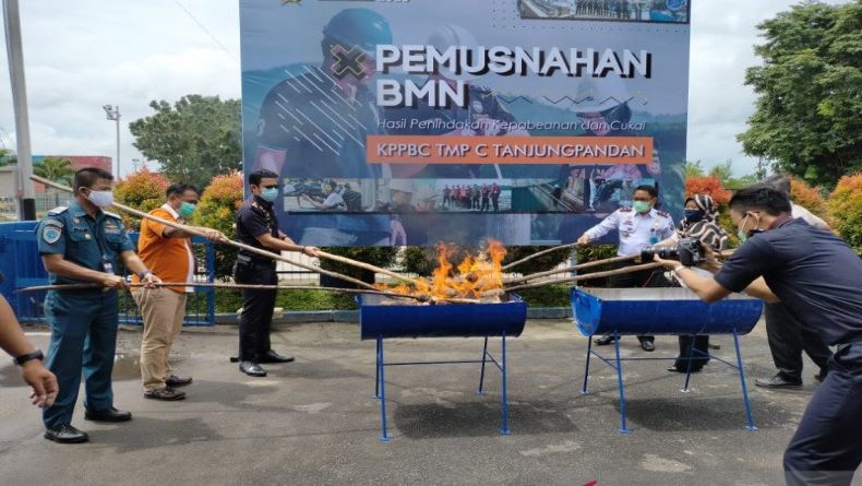 2.204 Batang Rokok Ilegal Dimusnahkan Bea Cukai Tanjung Pandan