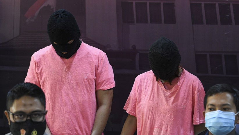 Ini Dua Muncikari Artis yang Terlibat Prostitusi Online - Bagian 3