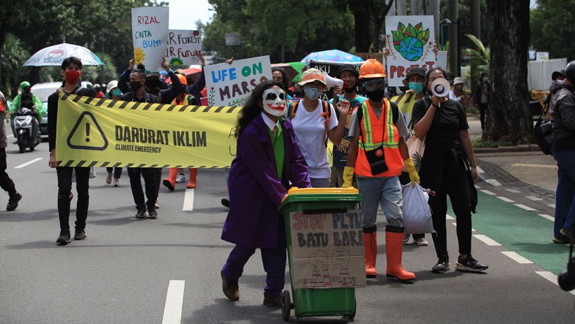 Aksi Aktivis Lingkungan Desak Pemerintah Selamatkan Iklim Bumi - Bagian 2