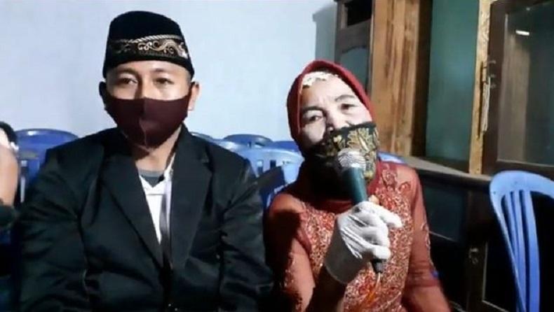 title Luar Biasa, Duda Umur 29 Tahun di Ponorogo Ini Meminang Nenek 74 Tahun Luar Biasa, Duda Umur 29 Tahun di Ponorogo Ini Meminang Nenek 74 Tahun