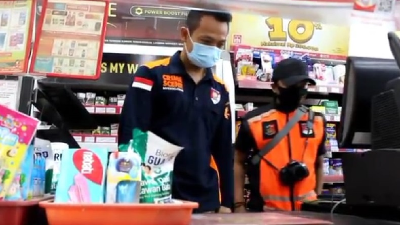 title Perampok Satroni Minimarket di Pantura Indramayu, Gondol Uang Rp60 Juta Perampok Satroni Minimarket di Pantura Indramayu, Gondol Uang Rp60 Juta