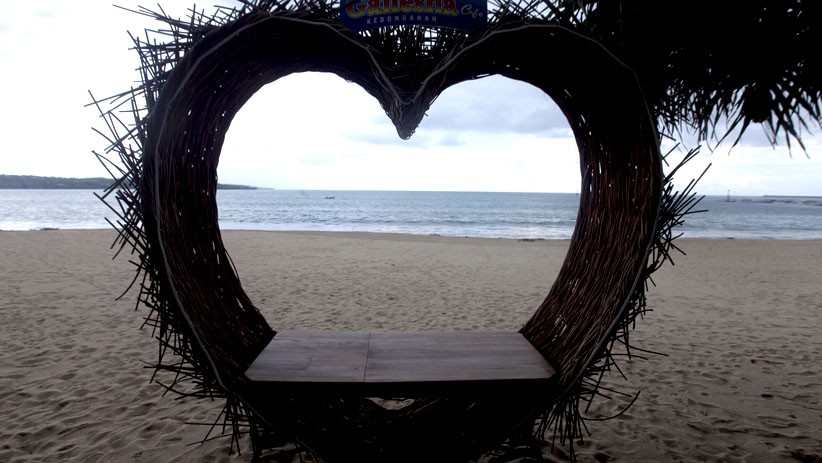 Suasana Sepi Pantai Jimbaran Bali akibat Pandemi - Bagian 1