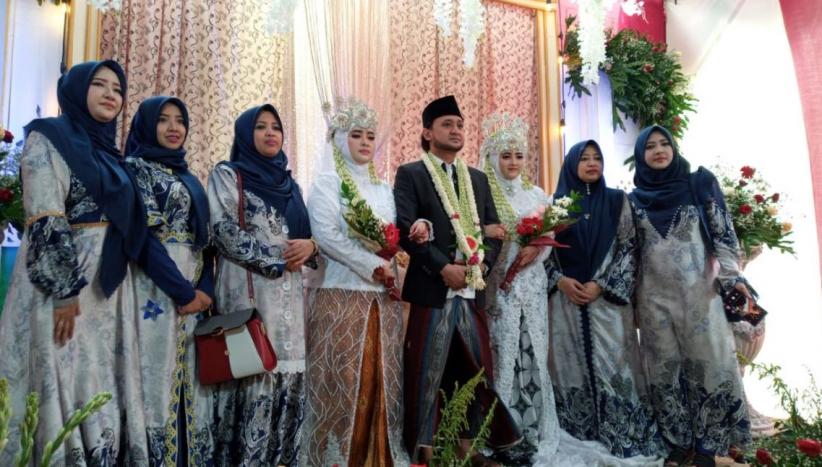 Video Pria Nikahi Dua Perempuan Cantik di Madura