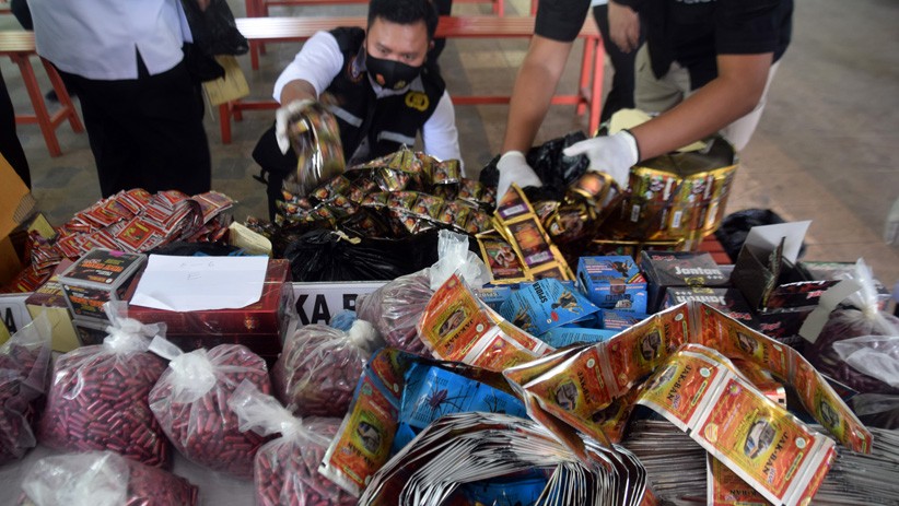 Polda Jateng Musnahkan 23.086 Jamu Tradisional Palsu - Bagian 4