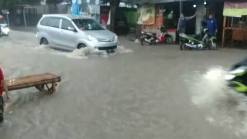 Kali Lamong Meluap, Kawasan Gresik Selatan Banjir Lagi