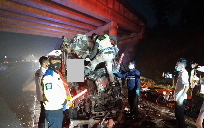 Tekan Angka Kecelakaan Tol Cipali Tambah 632 Rambu Akhir Tahun Ini