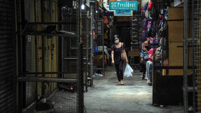 Omzet Turun 50 Persen, Pedagang Pasar Kembang Bandung Jual Lapak - Bagian 1