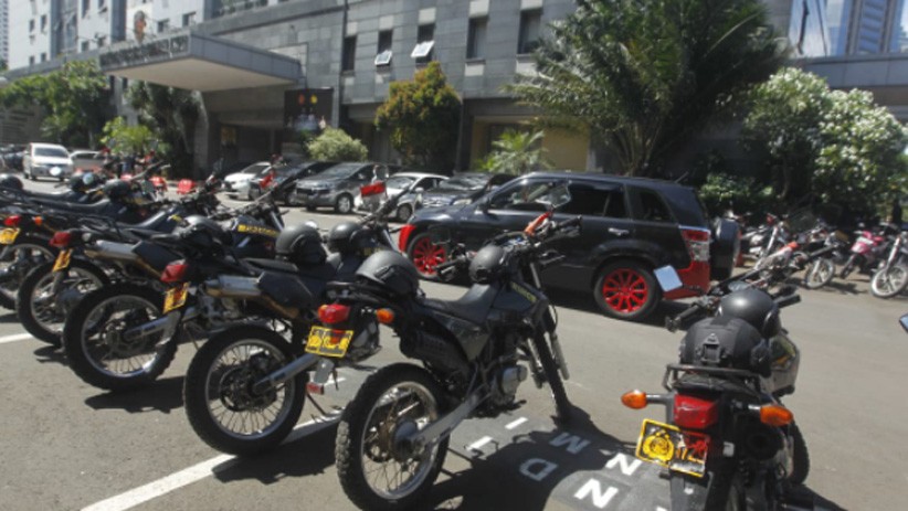 Jelang Pemeriksaan Habib Rizieq, Polda Metro Jaya Dijaga Ketat - Bagian 2