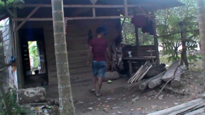 Malu Tak Dapat Bansos, Keluarga Miskin di Tapanuli Selatan Pindah ke Hutan