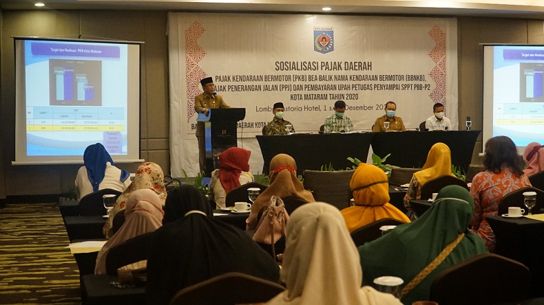 Wali Kota Mataram Hadiri Sosialisasi Pajak Daerah dan Pembayaran Jasa Petugas Penyampaian SPT PBB-P2
