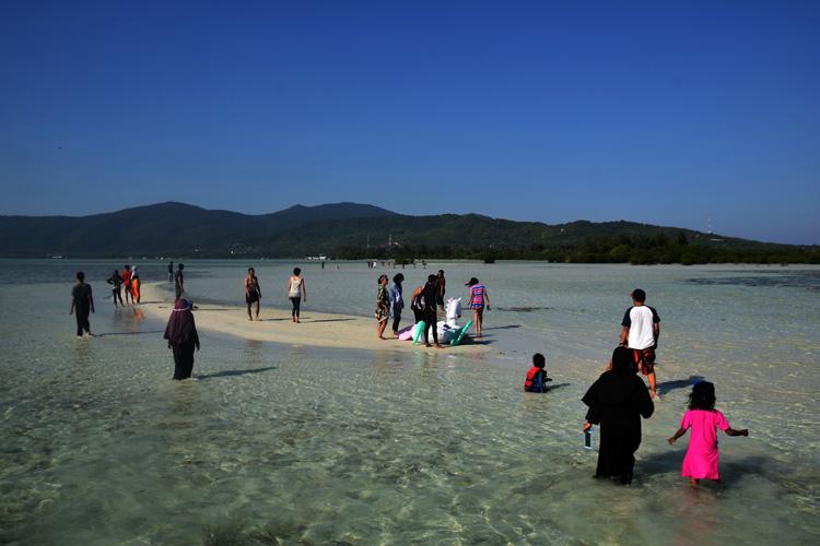 title 6 Kabupaten di Jateng Tutup Semua Destinasi Wisata saat Tahun Baru, Ini Daftarnya 6 Kabupaten di Jateng Tutup Semua Destinasi Wisata saat Tahun Baru, Ini Daftarnya