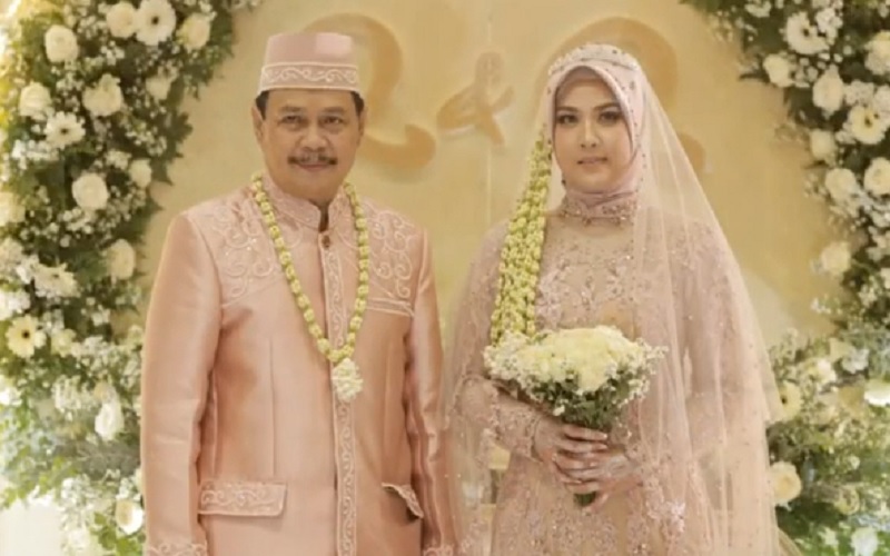 Plt Gubernur Kalsel Unggah Foto Pernikahan, Ini Cantiknya Mempelai Perempuan