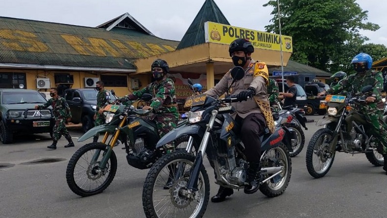 title Mimika Kondusif, Aparat Gabungan Gencarkan Patroli hingga Akhir Tahun Mimika Kondusif, Aparat Gabungan Gencarkan Patroli hingga Akhir Tahun