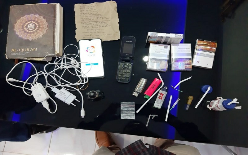 Tahanan Narkoba di Padang Madat di Sel, Sabu Diselundupkan Lewat Alquran
