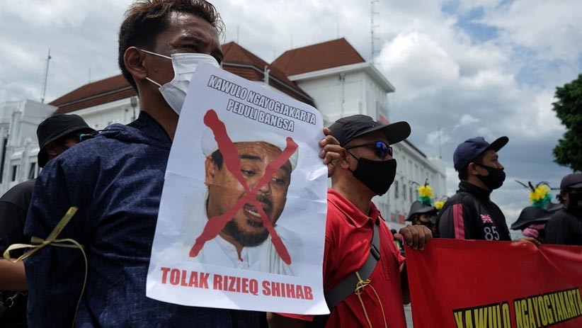 Aksi Tolak Kedatangan Habib Rizieq di Yogyakarta - Bagian 1