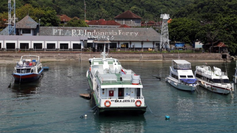 Suasana Sepi Pelabuhan Padang Bai Bali, Penumpang Turun 50 Persen - Bagian 5