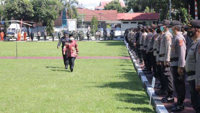 Pimpin Apel Pergeseran Pasukan Jelang Pilkada di Polda Sulut, Ini Pesan Mendagri