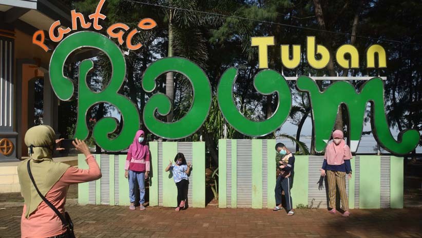 Melihat Aktivitas Nelayan Sambil Wisata di Pantai Boom Tuban - Bagian 2