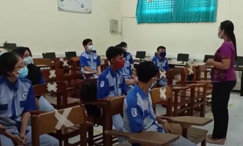 title Simulasi Belajar Tatap Muka di Singaraja Buleleng, Tak Semua Orang Tua Beri Izin Simulasi Belajar Tatap Muka di Singaraja Buleleng, Tak Semua Orang Tua Beri Izin