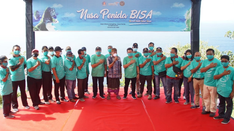 title Bangkitkan Pariwisata Nusa Penida, Bupati Suwirta Serahkan Stimulus Dana Hibah ke Pelaku Pariwisata Bangkitkan Pariwisata Nusa Penida, Bupati Suwirta Serahkan Stimulus Dana Hibah ke Pelaku Pariwisata