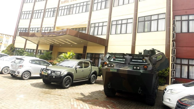 Penampakan Panser Anoa TNI Siaga di RS Polri - Bagian 2