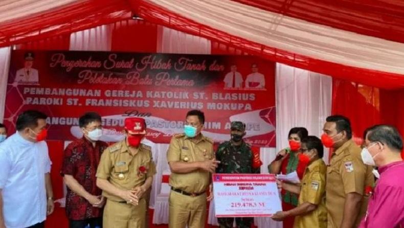 Gubernur Sulut Olly Dondokambey Hibahkan Tanah ke Sinode GMIM dan Keuskupan Manado