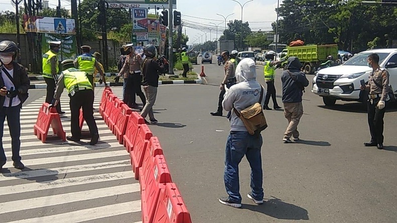 Hilangkan Kerumunan Orang, Pemkot Bandung Tutup 23 Ruas Jalan