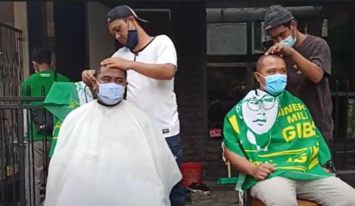 Gibran-Teguh Unggul Telak di Pilwalkot Solo, Relawan Cukur Gundul