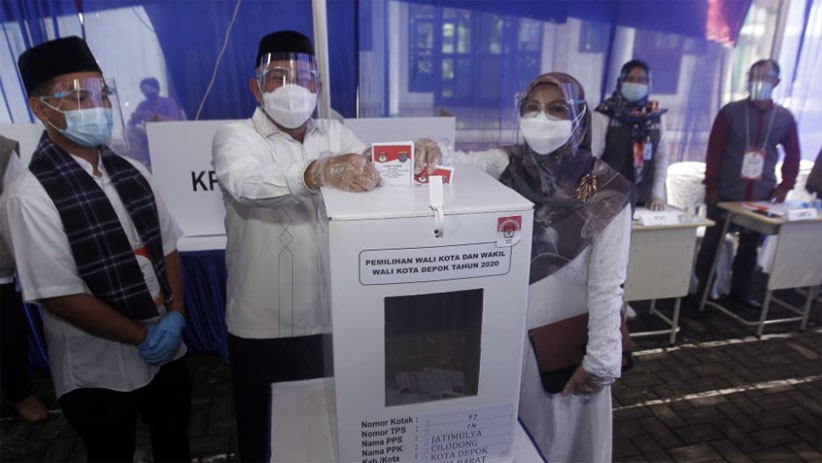 Calon Wali Kota Depok Mohammad Idris Nyoblos di TPS 14 Jatimulya - Bagian 2