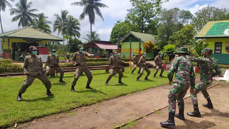 Ikut Amankan Pilkada, Linmas di Merauke Sudah Dilatih Bela Diri oleh TNI