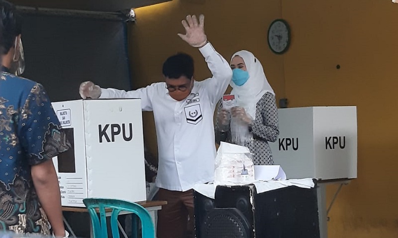 Dapat 20 Suara, Calon Wali Kota Surabaya Machfud Arifin Kalah di TPS Sendiri
