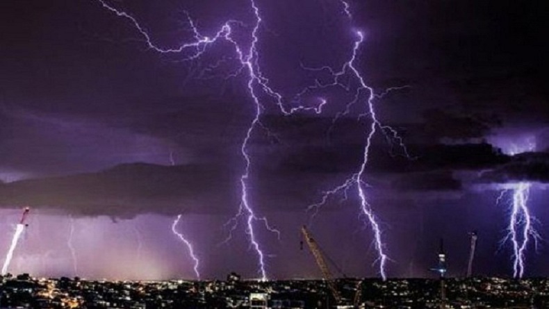 Siklon Tropis Seroja Mulai Menjauh, BMKG: Waspada Dampak Tak Langsung di Jateng