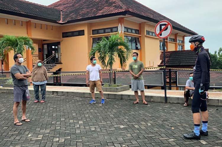 Sambangi Pasien OTG, Ganjar Minta Jadi Relawan Kampanye Protokol Kesehatan