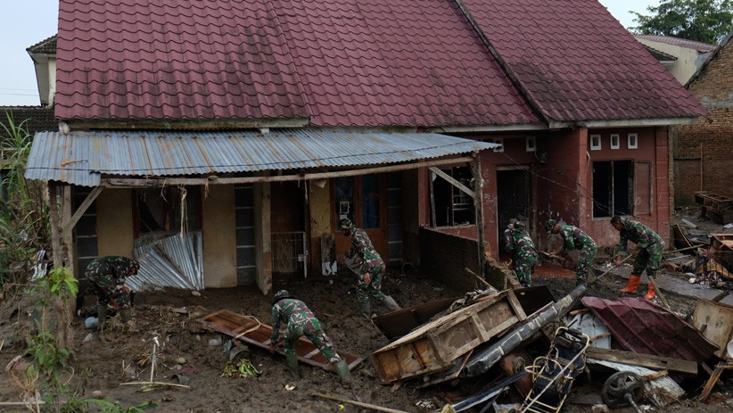 Kepala BNPB dan Gubernur Sumut Cek Lokasi Terdampak Banjir Medan - Bagian 2