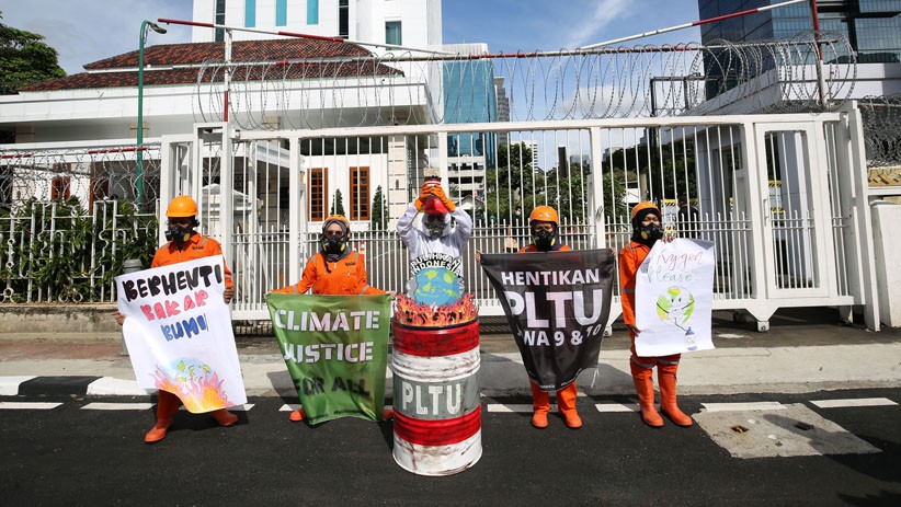 Tolak Pembangunan PLTU, Walhi Tuntut Pemerintah Beralih ke Energi Terbarukan - Bagian 3