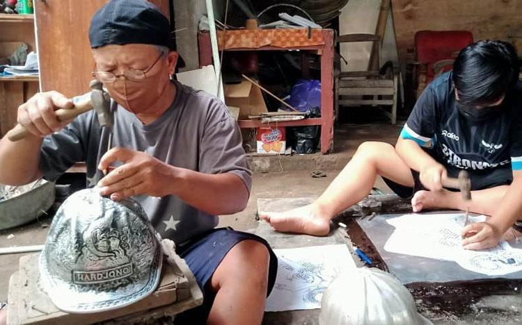 title Jadi Pilar Ekonomi Nasional, Kemperin Dorong IKM Tingkatkan Ekspor Jadi Pilar Ekonomi Nasional, Kemperin Dorong IKM Tingkatkan Ekspor