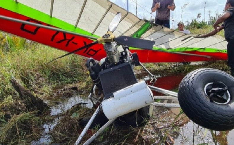 Kerusakan Mesin Diduga Penyebab Paralayang Jatuh di Ketapang