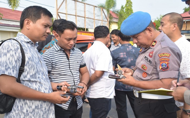 Mendadak, Propam HSU Periksa Surat Anggota hingga Senpi Polisi