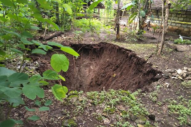 Memasuki Musim Hujan, Fenomena Tanah Ambles Mulai Terjadi di Gunungkidul
