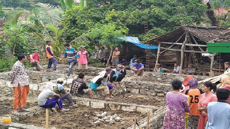 Pekerja Bangunan Tewas Tersetrum Listrik Saat Bangun Fondasi Rumah Di Rembang Bagian 1