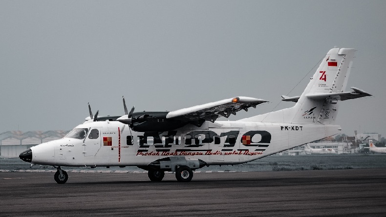 Menristek Tinjau Pesawat N219 Buatan Anak Bangsa yang Siap Dipasarkan