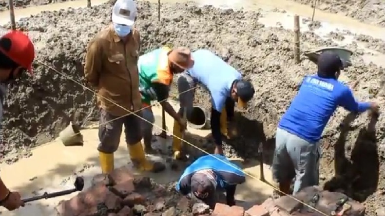 BPCB Gelar Ekskavasi Penyelamatan Bangunan Candi di Juntinyuat Indramayu