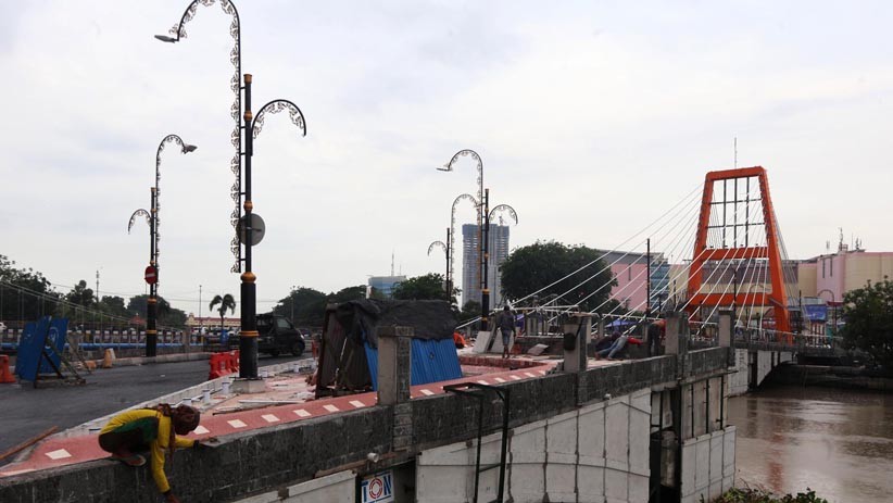 Ikon Baru Kota Surabaya, Proyek Jembatan Joyoboyo Dikebut - Bagian 2