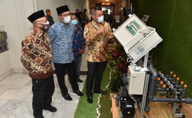 title Terancam Krisis Pangan, Jabar Galang Milenial Terjun di Sektor Pertanian Terancam Krisis Pangan, Jabar Galang Milenial Terjun di Sektor Pertanian
