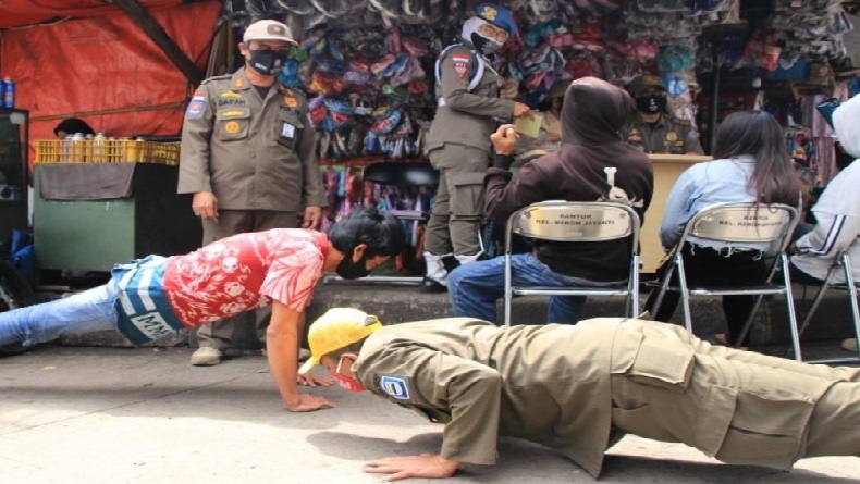 Terbukti Langgar Prokes PPKM Darurat, Warga Bandung Didenda Rp50.000-Rp250.000